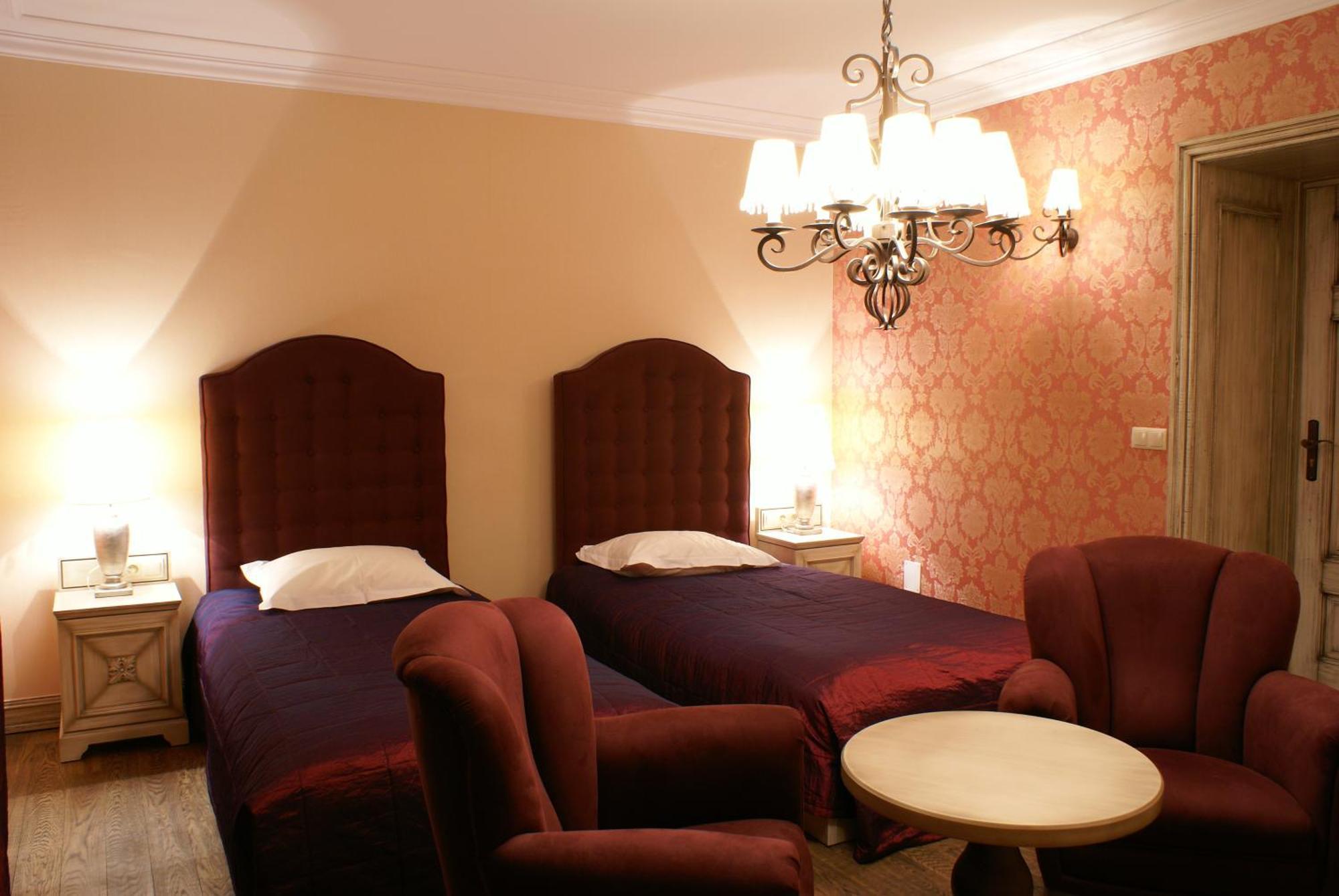 Berberys Park Hotel Kazimierz Dolny Luaran gambar