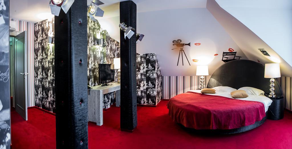 Berberys Park Hotel Kazimierz Dolny Bilik gambar