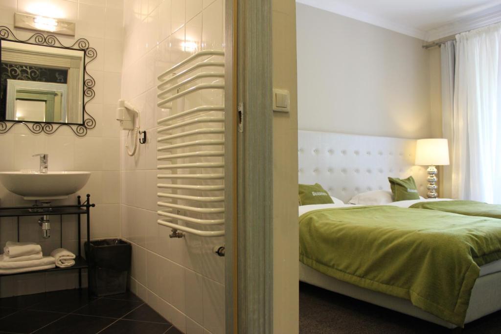 Berberys Park Hotel Kazimierz Dolny Bilik gambar